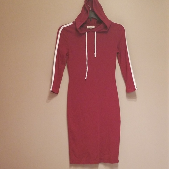 Heart & Hips Dresses & Skirts - Wine red bodycon hooded dress